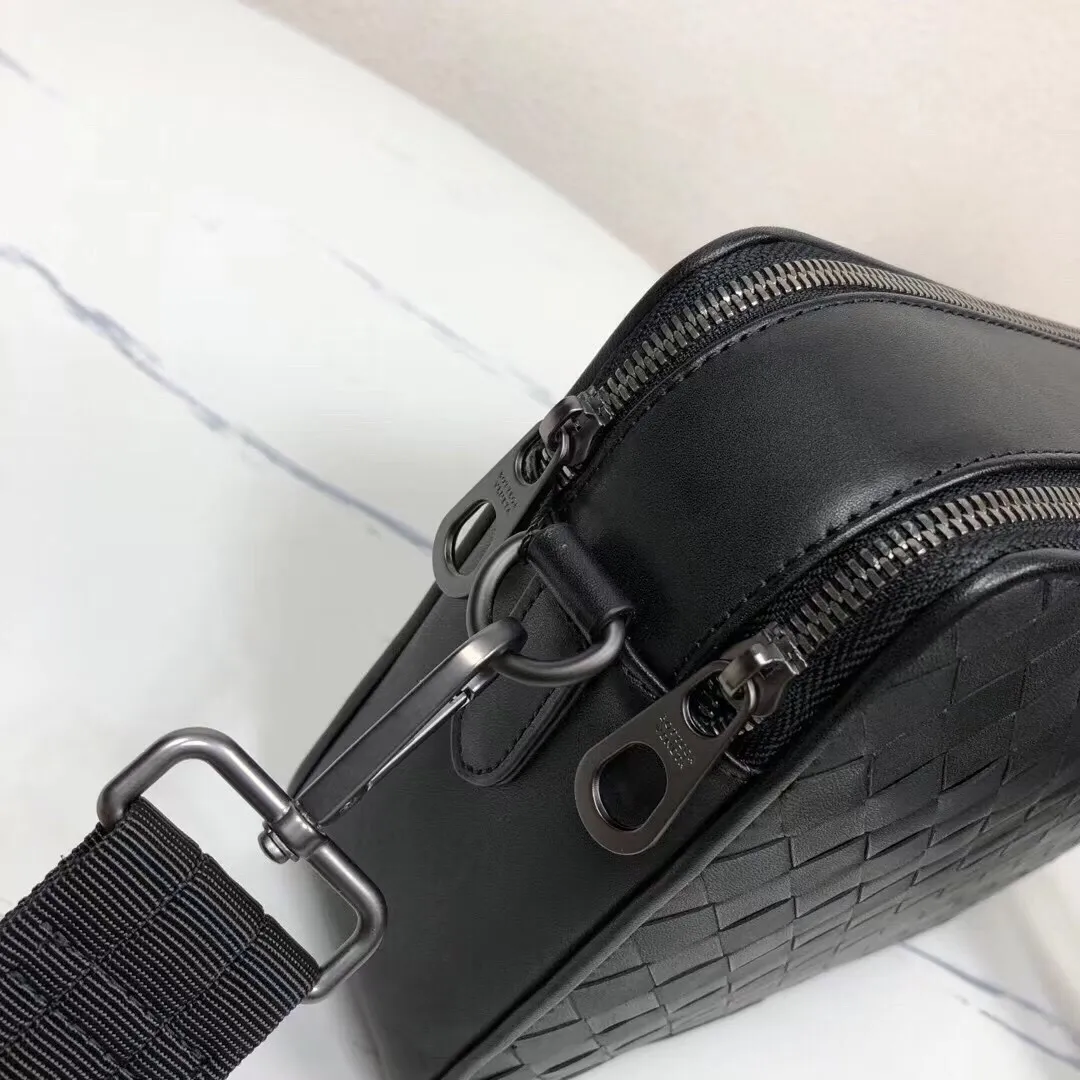 All categories 💚 Top version men’s bags 💚 BV 2024 new BV crossbody bag